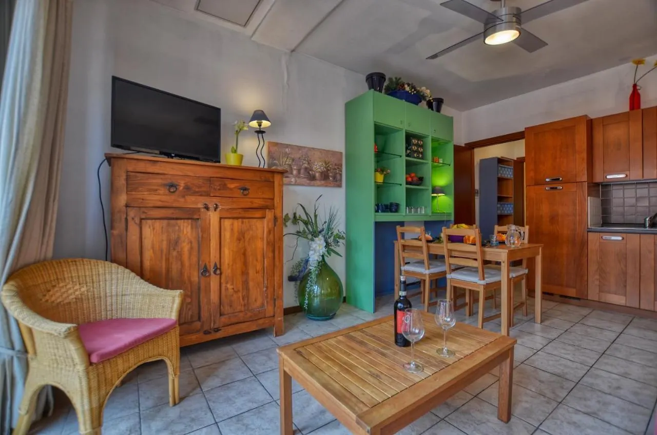 Ferienwohnung Cipresso 20 - 21 am Wasser Acquaseria Apartment