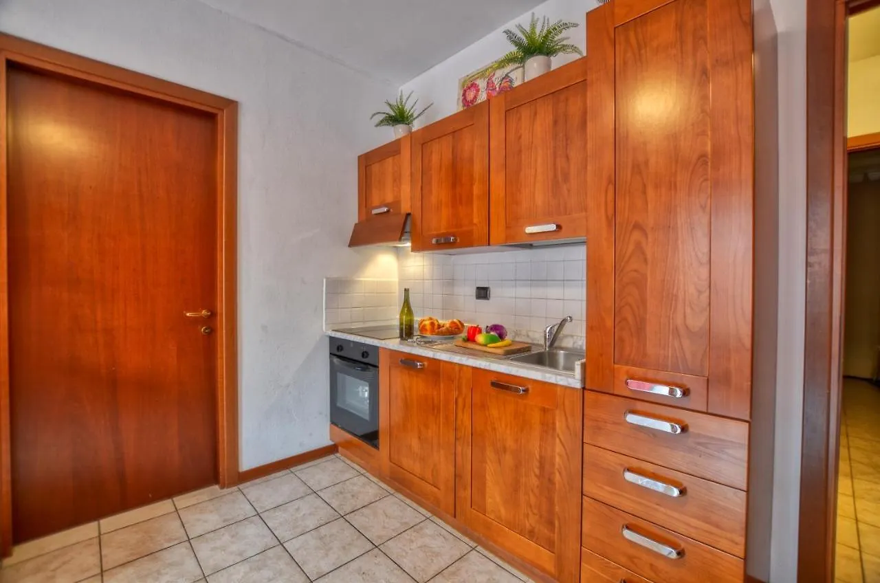 Apartment Ferienwohnung Cipresso 20 - 21 am Wasser Acquaseria