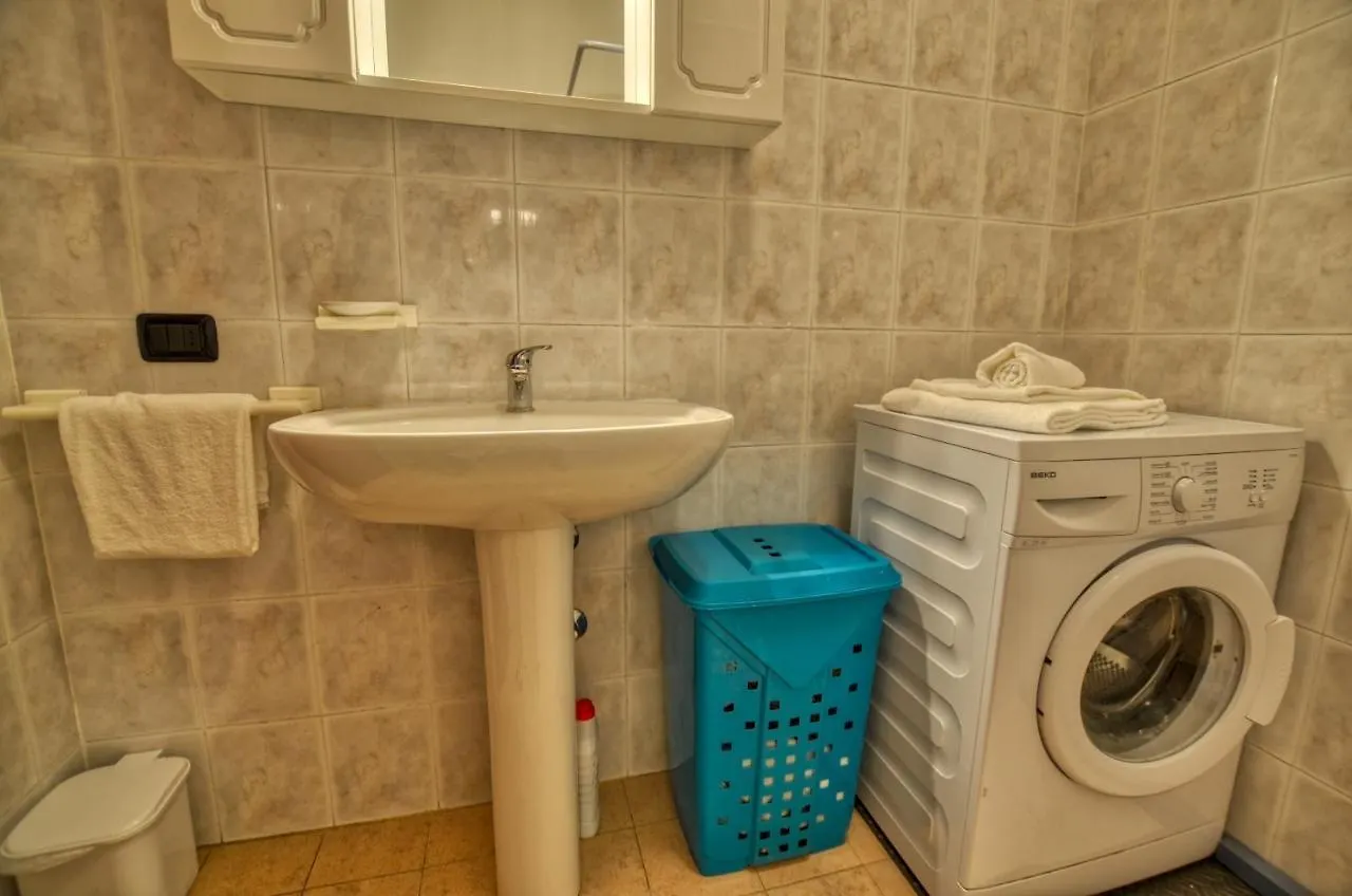 Ferienwohnung Cipresso 20 - 21 am Wasser Acquaseria